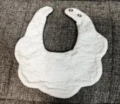 【極美品】ベビー スタイ レース刺繍　白　ホワイト　日本産　コットン100%
