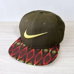 NIKE ナイキ　キャップ　ネイティブ柄