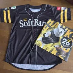 値下げ✿未着用　SoftBank 20周年　ユニフォーム+フラッグのサムネイル