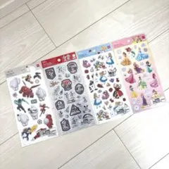 新品未使用♡ダイソー ペタペタシール ディズニー ４枚セット