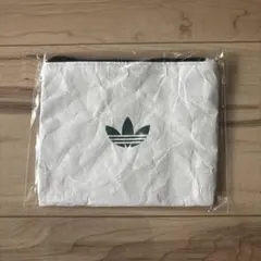 adidas フラットポーチ ホワイト　非売品のサムネイル