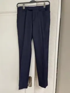 ヒルトンの未使用紺色ストライプ11号のパンツ
