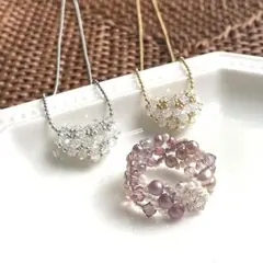 ちこ様専用　ビーズリング　ハートのネックレス