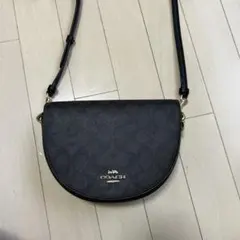 COACH ブラックショルダーバッグのサムネイル
