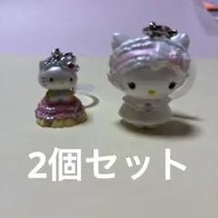 ハローキティ　キティ　めじるしアクセサリー　チャーム　ドレス　キーホルダー