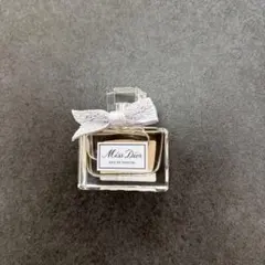 Miss Dior Eau de Parfum 5ml EDP ミニ香水