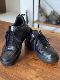 ⭐︎美品レア⭐︎エアーフォースワン low utilityブラック&ホワイト 27㎝