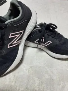 New Balance 420 ブラック/ピンク
