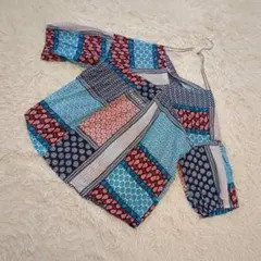 CUBE SUGAR インド製　Vネック プルオーバー　柄シャツ　薄手　M