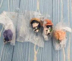 エース　ルフィ　つまんでつなげてワンピース　ストラップ　ガチャ　悪魔の実