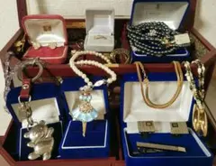 遺品整理 大量アクセサリー FURLA 指輪 パール SILVER刻印 金色喜平