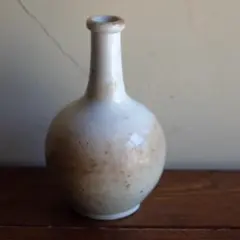 鯉江良ニ作 】 秀逸作 唯一無二の白いつぼ オブジェ 在銘 共箱 - メルカリ