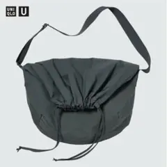 ユニクロ　ドローストリングショルダーバッグ　UNIQLOUのサムネイル