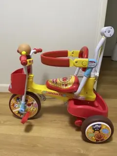 アンパンマン三輪車 赤・黄色 楽天市場】三輪車 (アンパンマン ME/押し手棒付き) CAPTAIN STAG
