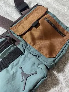 Jordan ボディバッグ