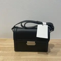 ZARA ボックス型クロスボディバッグ　ショルダーバッグ ブラック 新品タグ付きのサムネイル
