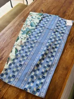 【未使用品】インド製　テーブル(プリント)ランナー　リバーシブル