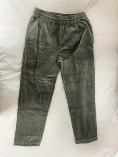 コーデュロイパンツ