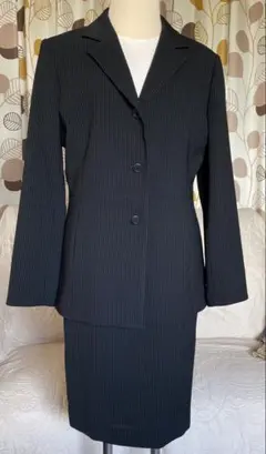 ✴︎3月末で終了します レディース　スーツ　2着セット