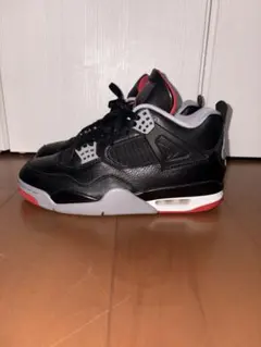 Air Jordan 4 ブラック/グレー/レッド