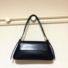 ZARA ハンドバッグ　ショルダーバッグ　ブラックのサムネイル