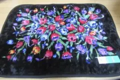 新品　チューリップ柄　ハーフケット　ブランケット　毛布　レイクアルスター