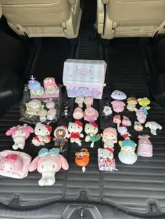 サンリオ ぬいぐるみ まとめ売り 57個 - メルカリ
