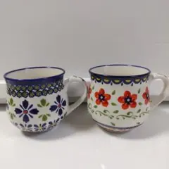 花柄と幾何学模様のマグカップ2個セット