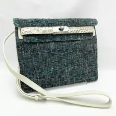 Item thumbnail for item 71e91db8-a08d-4a11-b927-954991ad354b