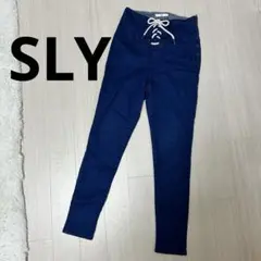 SLY フロントレースアップパンツ