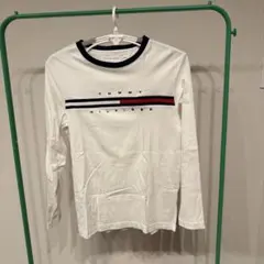 TOMMY HILFIGER ホワイト 長袖Tシャツ S/P