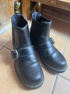 Dr. Martens ブラック サイドゴアブーツ