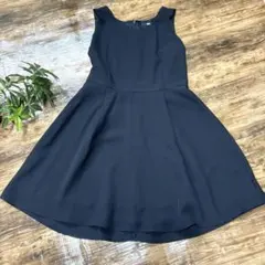 美品 ユニクロ ドライストレッチフレアワンピース ノースリーブ ブラック Ｌ