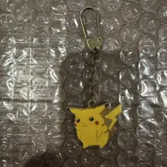 【当時物】初期ピカチュウ メタルキーホルダー 刻印あり ポケモン レトロ