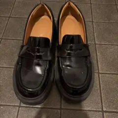 GU黒エナメルローファー厚底