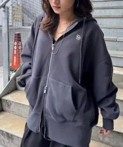 着回し 新品 mline 人気No.1アイテム！ バックロゴBIGパーカー