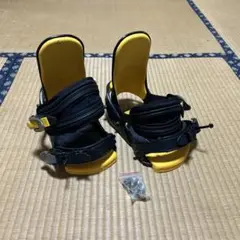 Flux スノーボードビンディング 黒/黄色