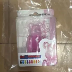 カプセルトイ　ガチャガチャ　ベアブリック