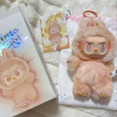 ポップマート エナジーラブブ happiness BIGINTOENERGY