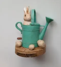 古い木製のジョウロ アンティーク 飾り ディスプレイ