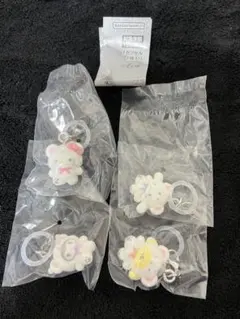 サンリオ ふわふわスノー めじるしアクセサリー 4個セット