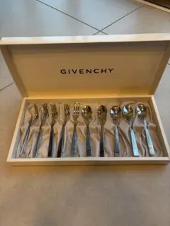 2026年最新】GIVENCHY フォークの人気アイテム - メルカリ