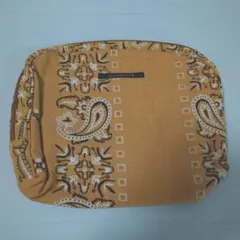 OLD BETTY'S ペイズリー柄ポーチ