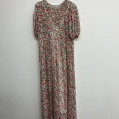 ZARA フラワーワンピース　　あ25