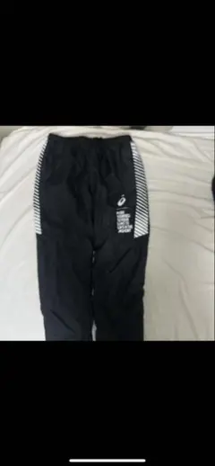 ASICS ブラック トレーニングパンツ