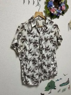 ハートマーケット‪‪♥ボタニカル柄チュニックシャツ♥アイボリー♥フリーサイズ