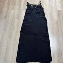 BCBG 黒 フリンジ付きキャミワンピースのサムネイル