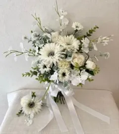 アーティフィシャルフラワー　ブーケ　ブートニア　白