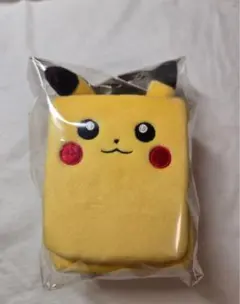 ぬいぐるみデッキケース ピカチュウ