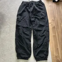 ナイロンパンツ